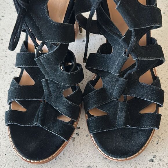 UGG Harris Black Suede Strappy Stacked Block Heeled Sandals Women’s Size 11 EUC - Picture 16 of 16